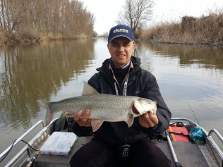 Азаров Павел