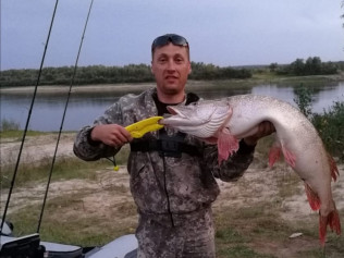 Бондарь Константин