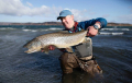 Ловля гигантской форели на озёрах Исландии