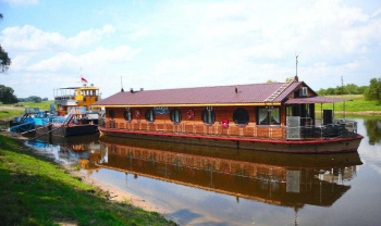 Плавучая гостиница "Полесье"