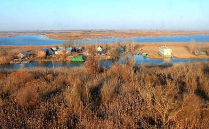 Рыболовно-охотничья база "Орлан" (дебаркадер)